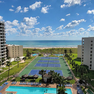 Stunner 9th floor view beachfront * 2 heated pools (Saida 3-903)